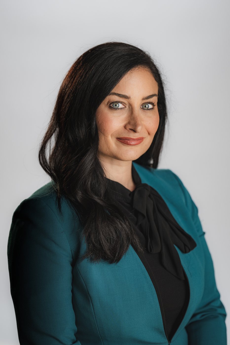 Leila R. Golchehreh